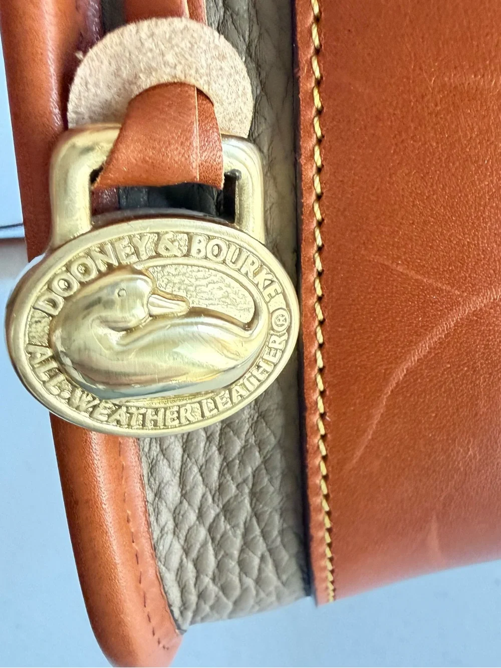 Vintage Dooney & Bourke AWL Overland Bag Taupe Tan Crossbody R52 USA